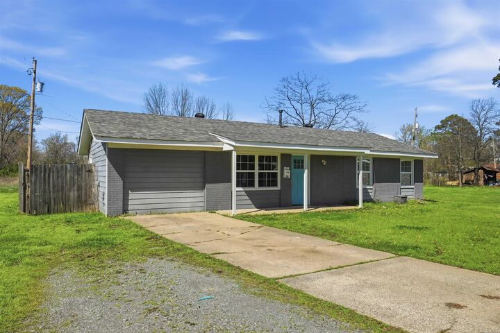 Property Photo:  110 Lynn Lane  AR 72086 