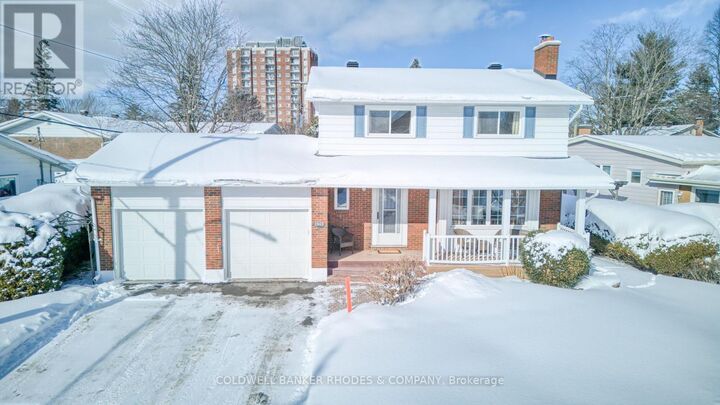 Property Photo:  1947 Conrad Avenue  ON K1H 6V7 