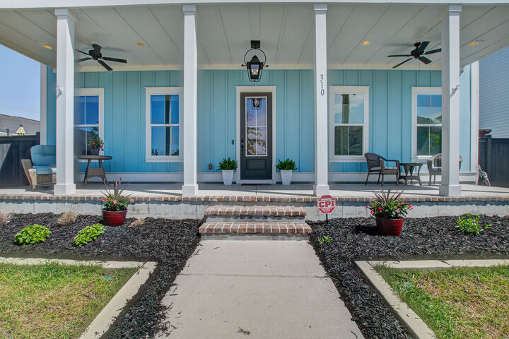 Property Photo: 310 Ripple Park Drive SC 29486