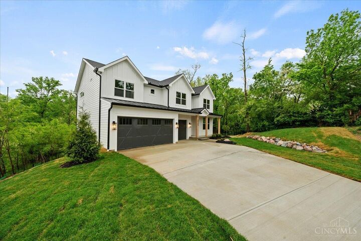Property Photo:  2121 Clough Chase Drive  OH 45244 