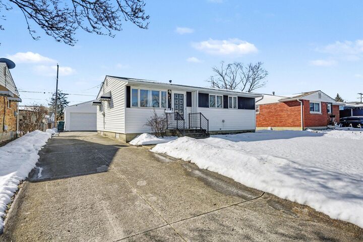 Property Photo:  3977 Sexton Drive  OH 43228 