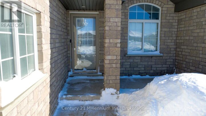 Photo de la propriété:  243 Stickel Street  ON N0H 2C1 