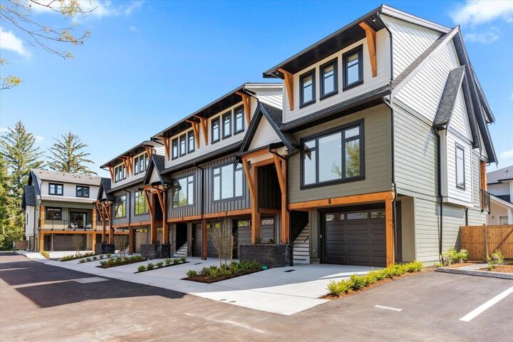 Photo de la propriété:  46106 Riverside Drive 5  BC V2P 3K9 