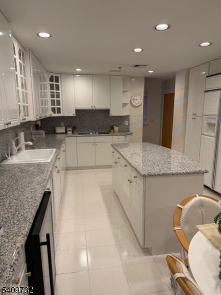 Property Photo:  30 Paris Cir  NJ 07052 