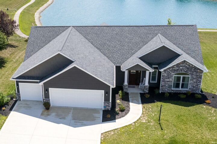 Property Photo:  1224 E Monroe Street  IN 46733 