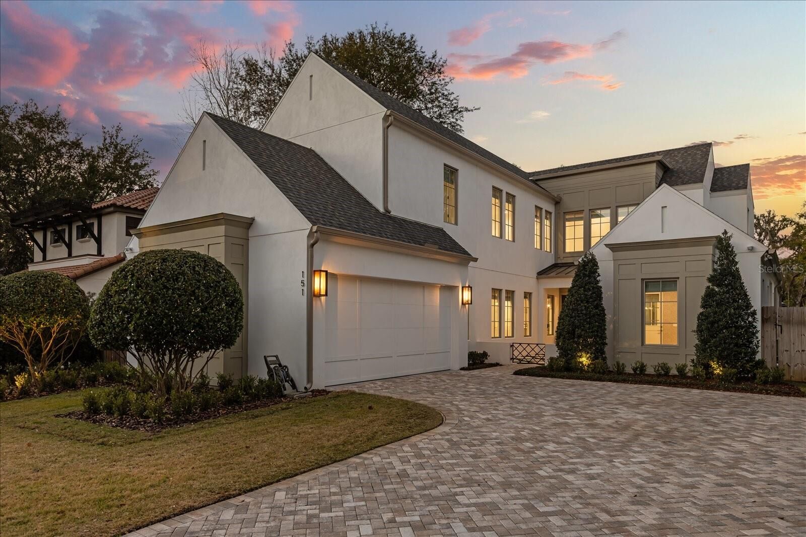 Property Photo: 151 Oakwood Way FL 32789