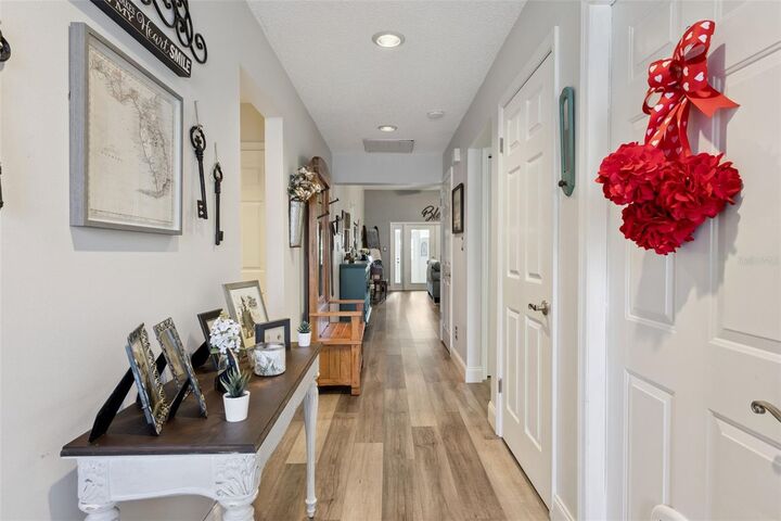 Property Photo:  916 Belle Oak Drive  FL 34748 