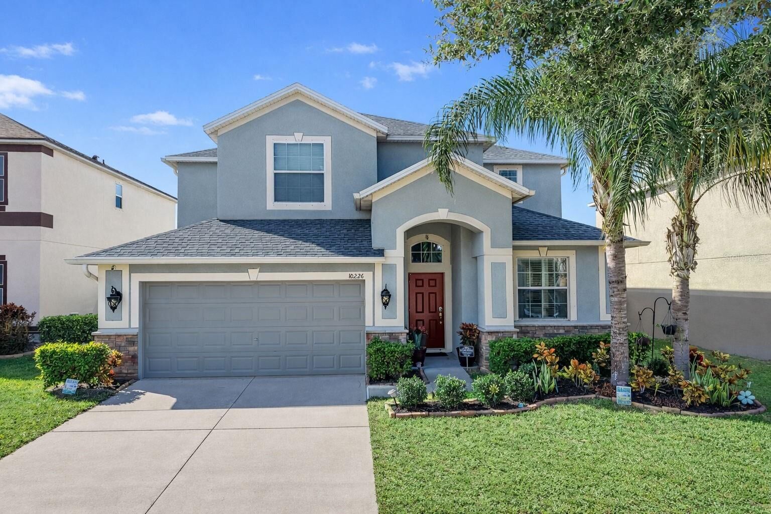 Property Photo: 10226 Summer Azure Drive FL 33578
