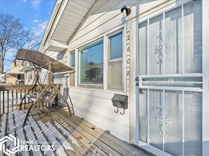 Property Photo:  2608 Kirkwood Street  IA 52601 