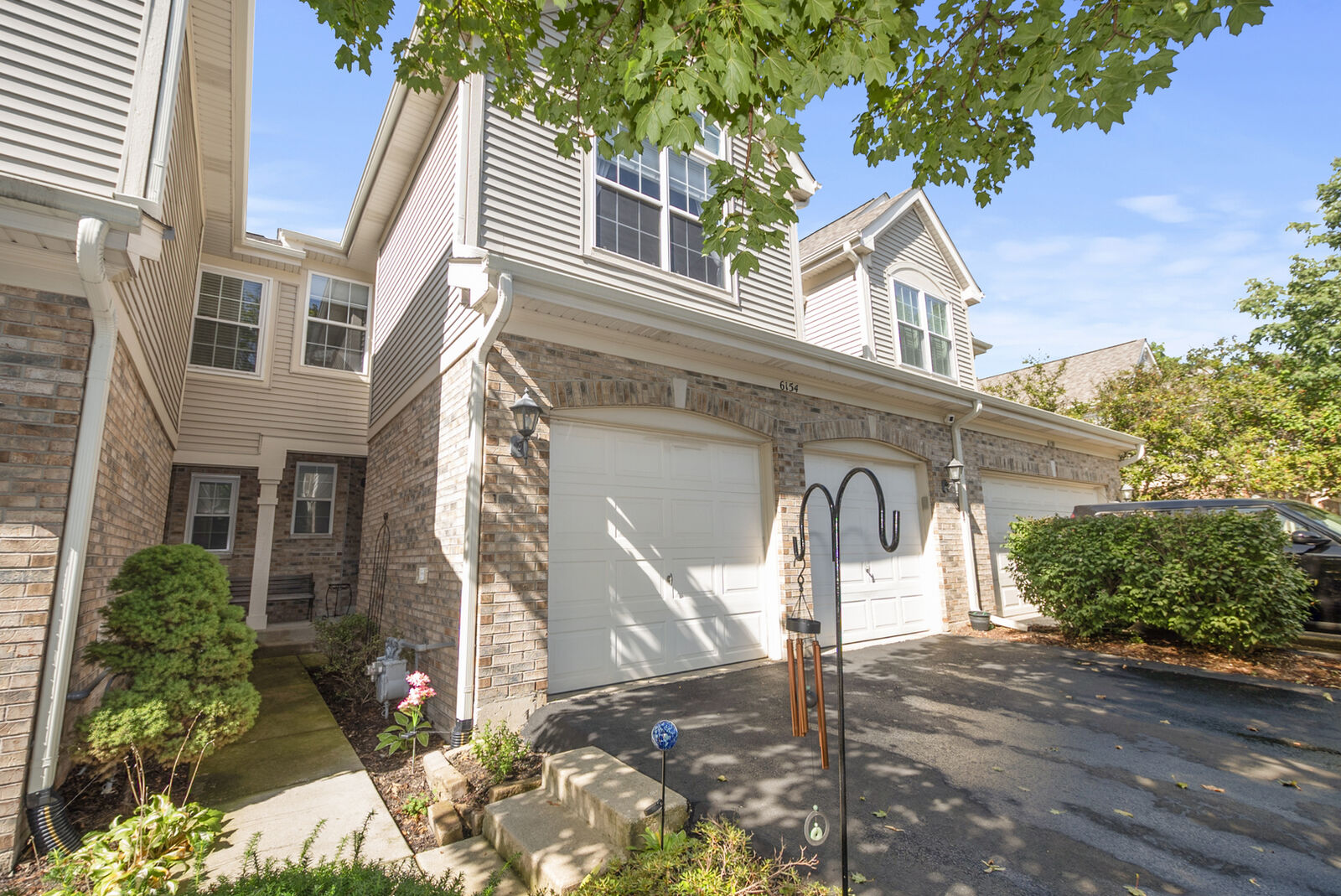 Property Photo:  6154 Dixon Drive  IL 60532 