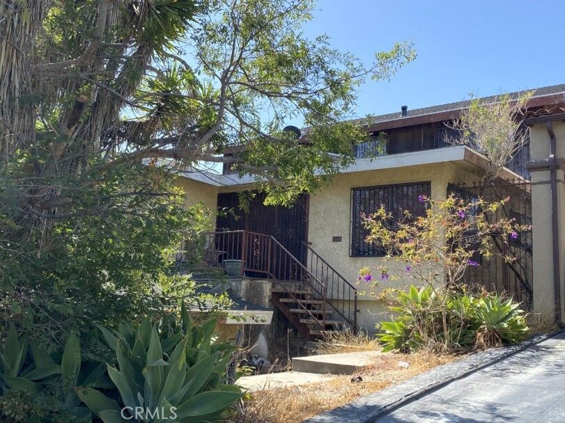 Property Photo: 4434 W 59th CA 90043