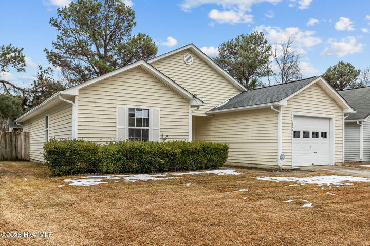 Property Photo:  2042 Derby Run Road  NC 28546 