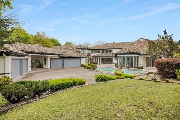 Property Photo:  1813 Richlen Way  TX 75115 