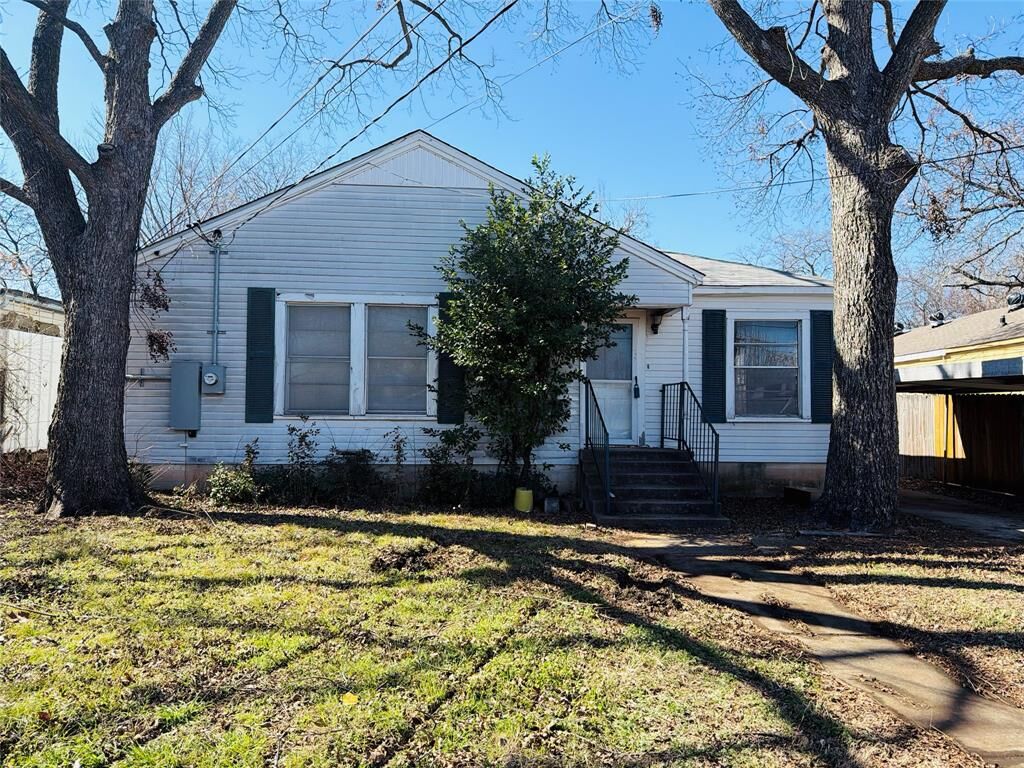 Property Photo:  1239 Tarpley Avenue  TX 75211 