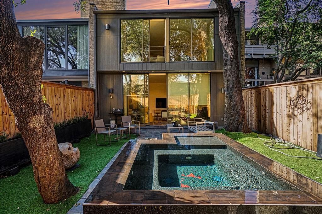 Property Photo:  4020 Buena Vista Street  TX 75204 