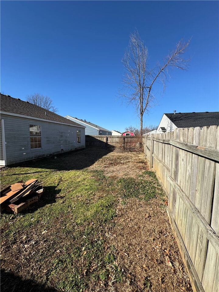 Property Photo:  3103 12th Street  AR 72712 