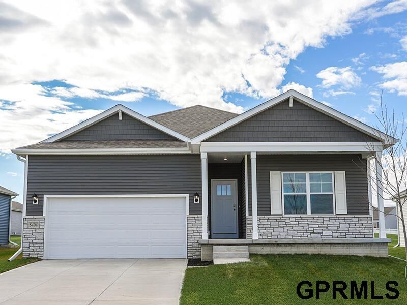 Property Photo: 6514 Lawnwood Drive NE 68133