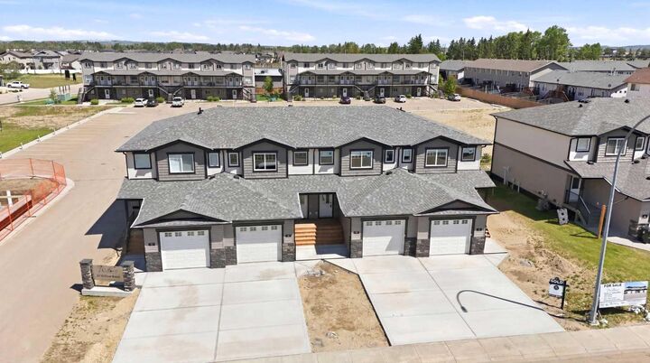 Property Photo: 73 Willow Road AB T4M 0J2