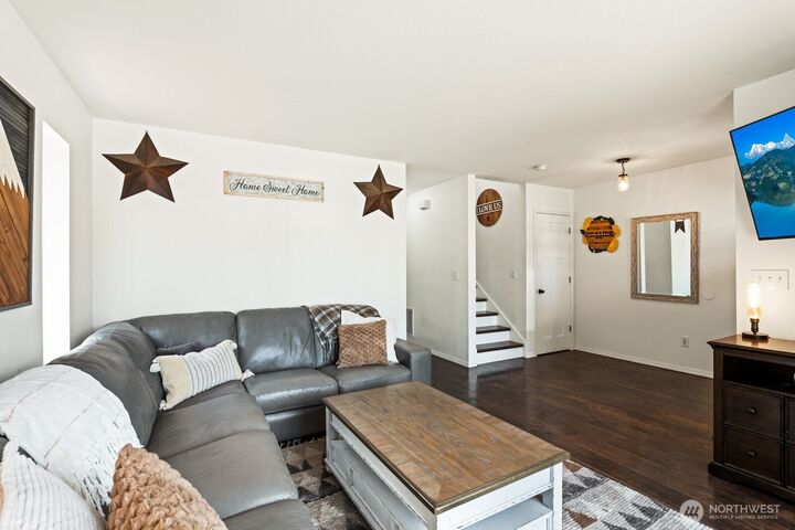 Property Photo:  628  Roberts Street  WA 98272 