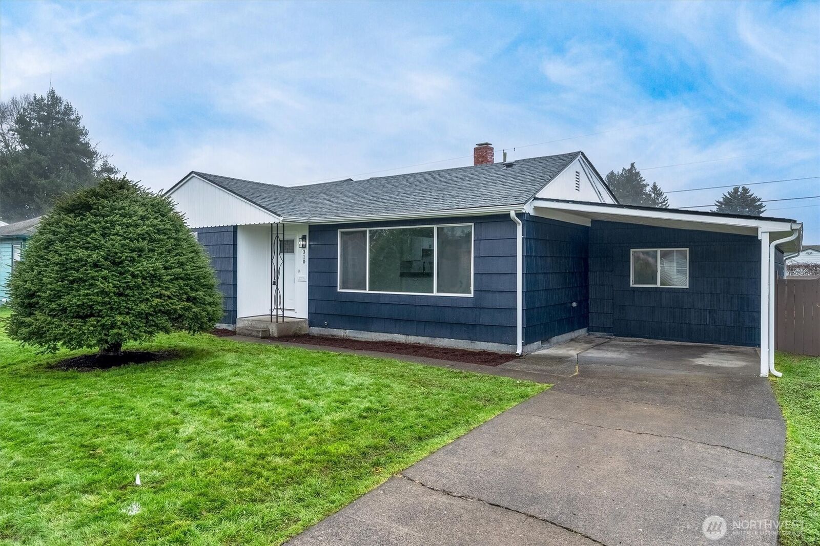 Property Photo:  310  Cypress Street  WA 98632 