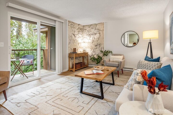 Property Photo:  7317  224th Street SW A4  WA 98026 