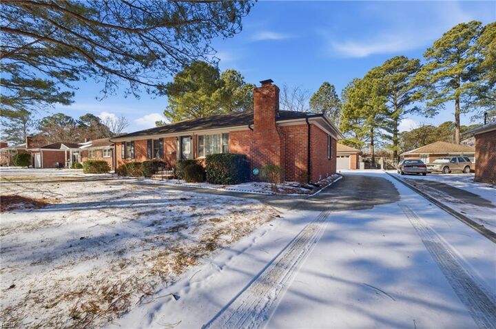 Property Photo:  3421 Glen Arden Dr  VA 23464 