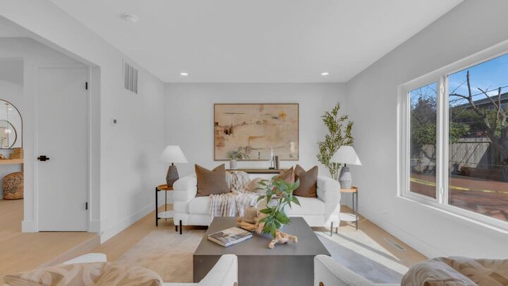 Property Photo:  787 San Clemente Way  CA 94043 