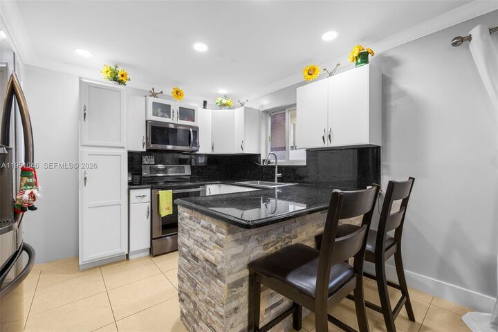 Property Photo:  20134 W Lake Dr  FL 33015 