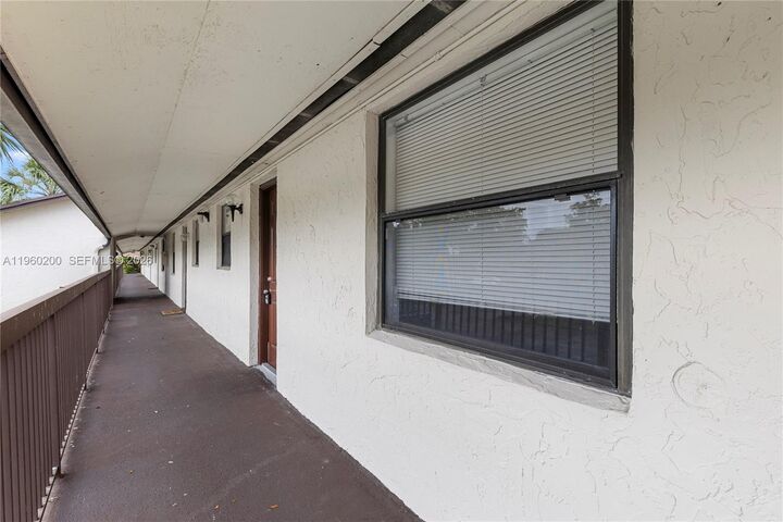 Property Photo: 6061 Shakerwood Cir 206 FL 33319