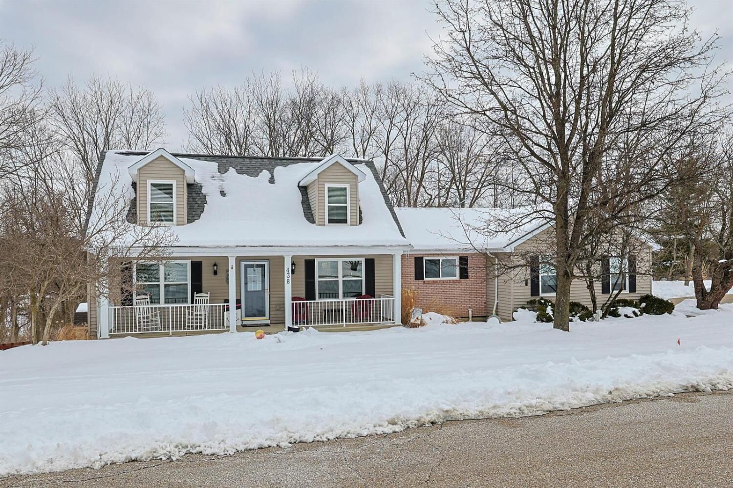 Property Photo:  438 Cresthaven Drive  IN 47025 