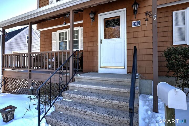 Property Photo:  190 Maplewood Avenue  CT 06460 