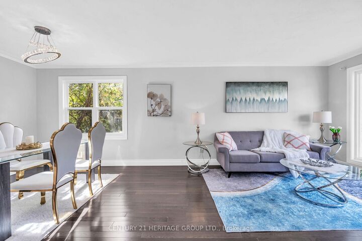 Property Photo: 53 Wilstead Drive ON L3Y 4T8