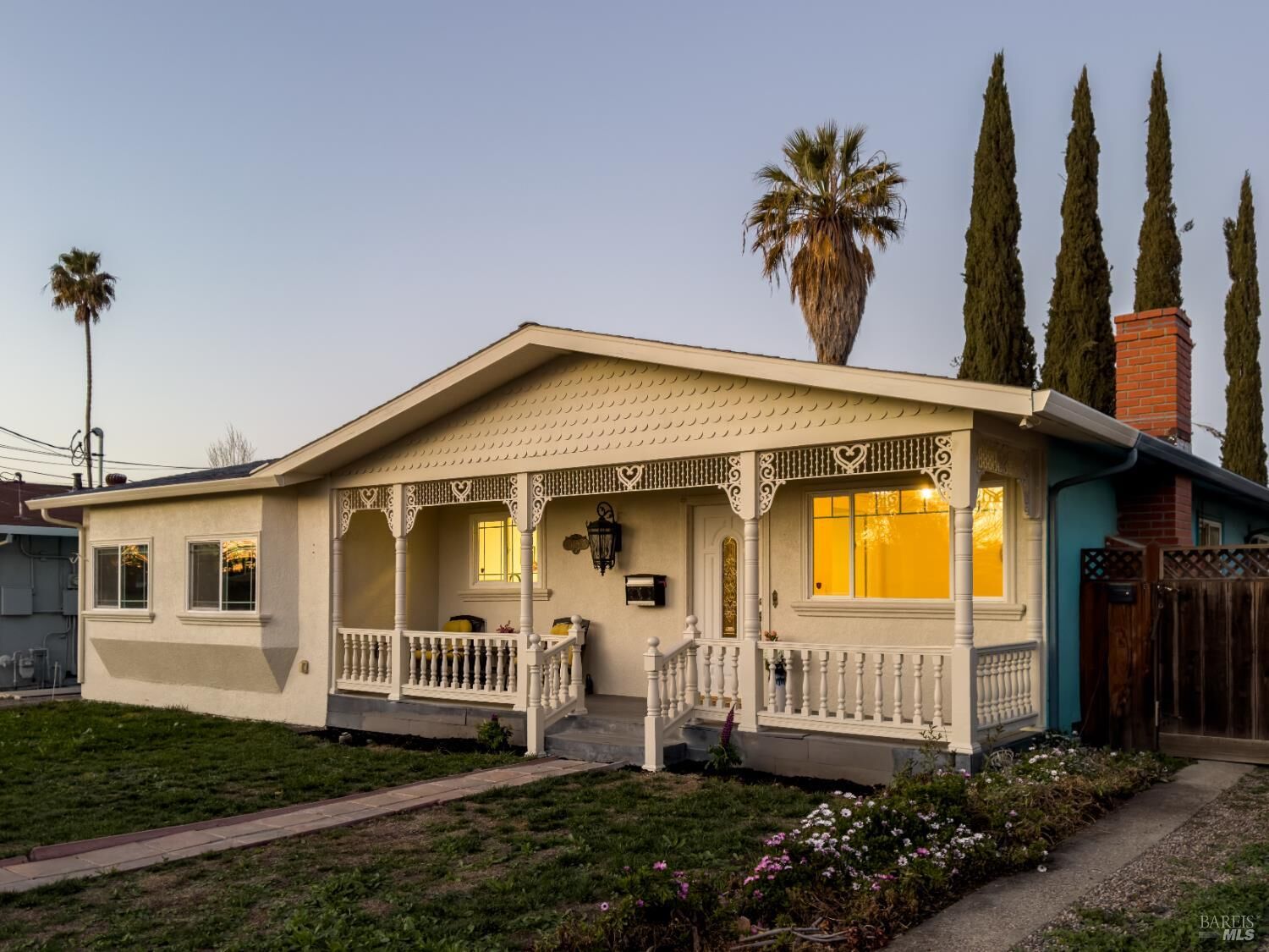 Property Photo:  1880 Clayton Way  CA 94519 