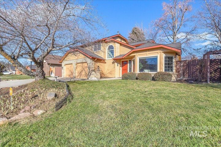 Property Photo:  8772 W Brookview Dr  ID 83709 