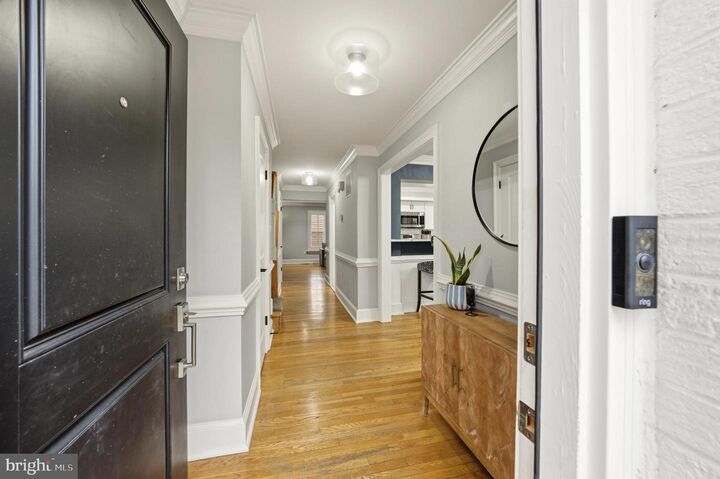 Property Photo: 7414 Hallcrest Drive VA 22102