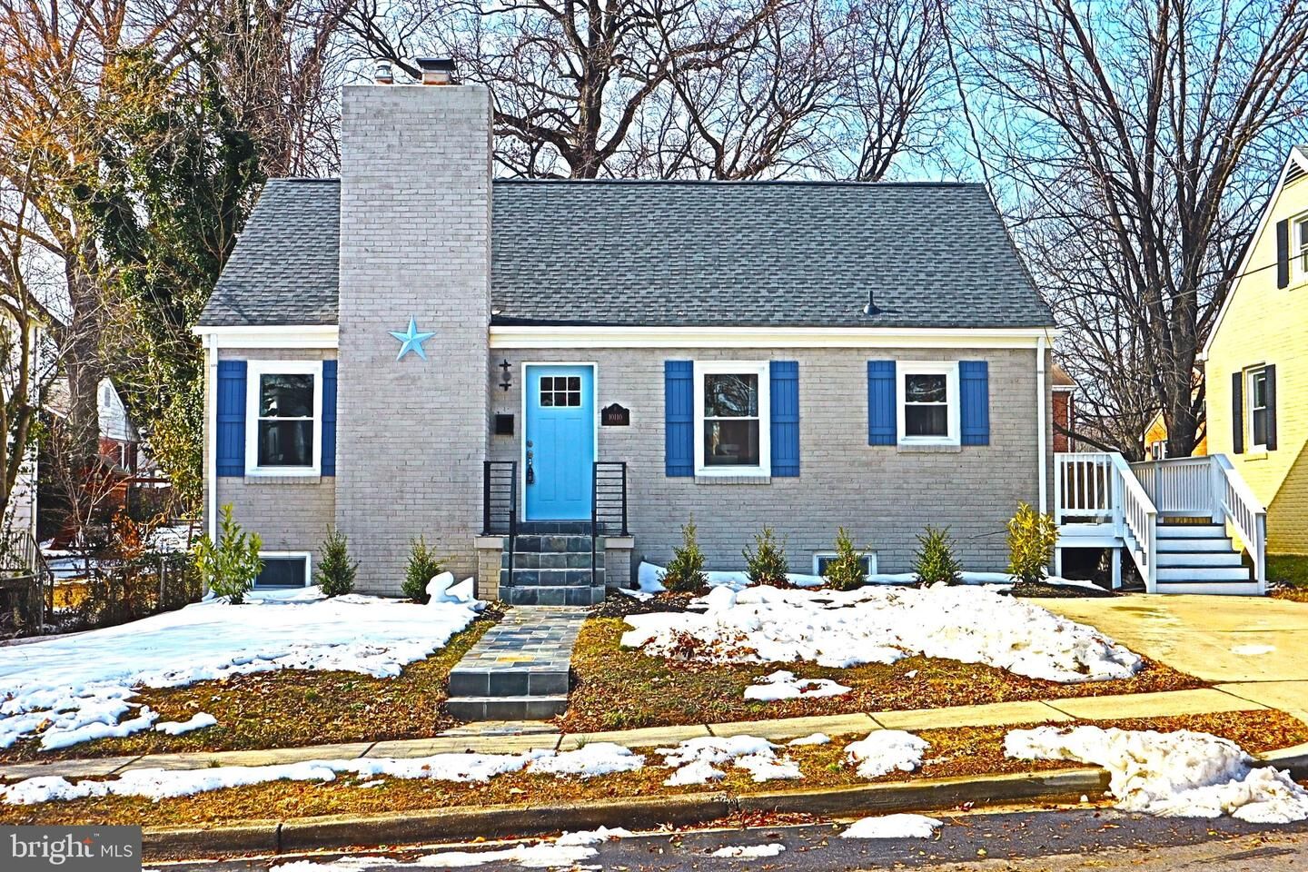 Property Photo:  10110 Dallas Avenue  MD 20901 
