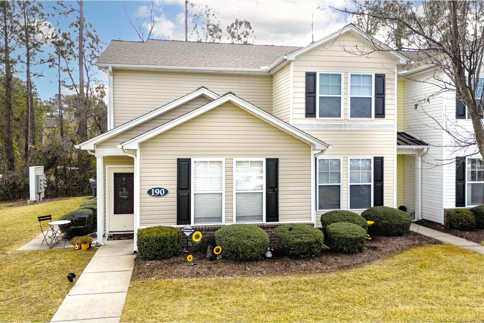 Property Photo: 190 Olde Towne Way 1 SC 29588