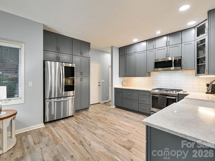 Property Photo:  2208 E Cumming Woods Lane  NC 28739 