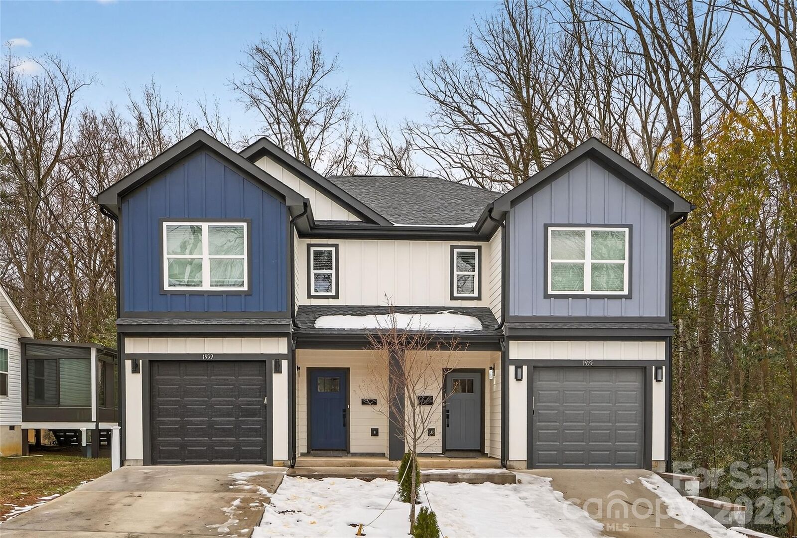 Property Photo: 1933 St Mark Street NC 28216