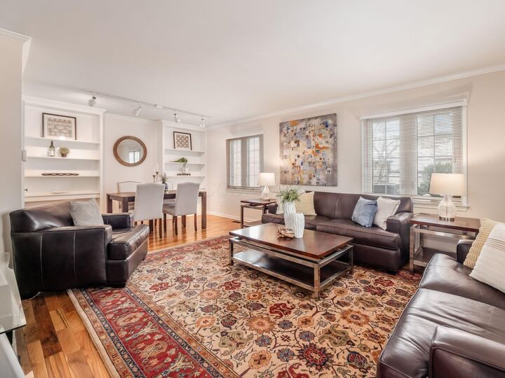 Property Photo: 1379 La Rochelle Drive OH 43221