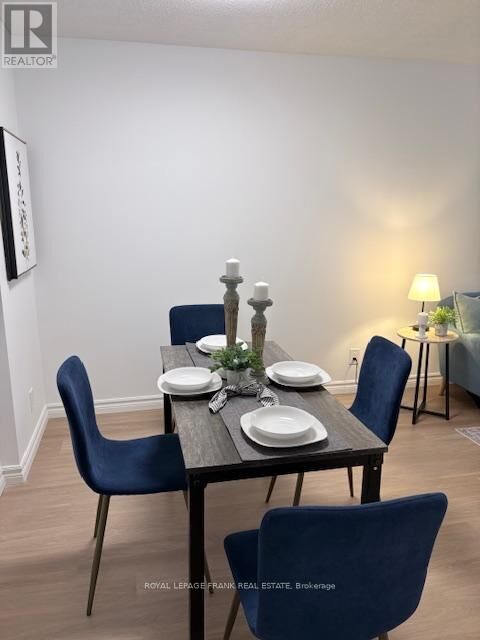 Property Photo:  717 Bay Street 1702  ON M5G 2J9 