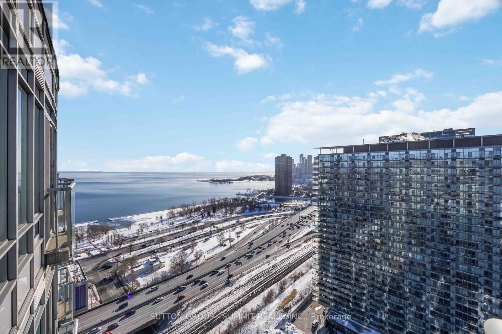 Property Photo: 15 Windermere Avenue Ph01 ON M6S 5A2