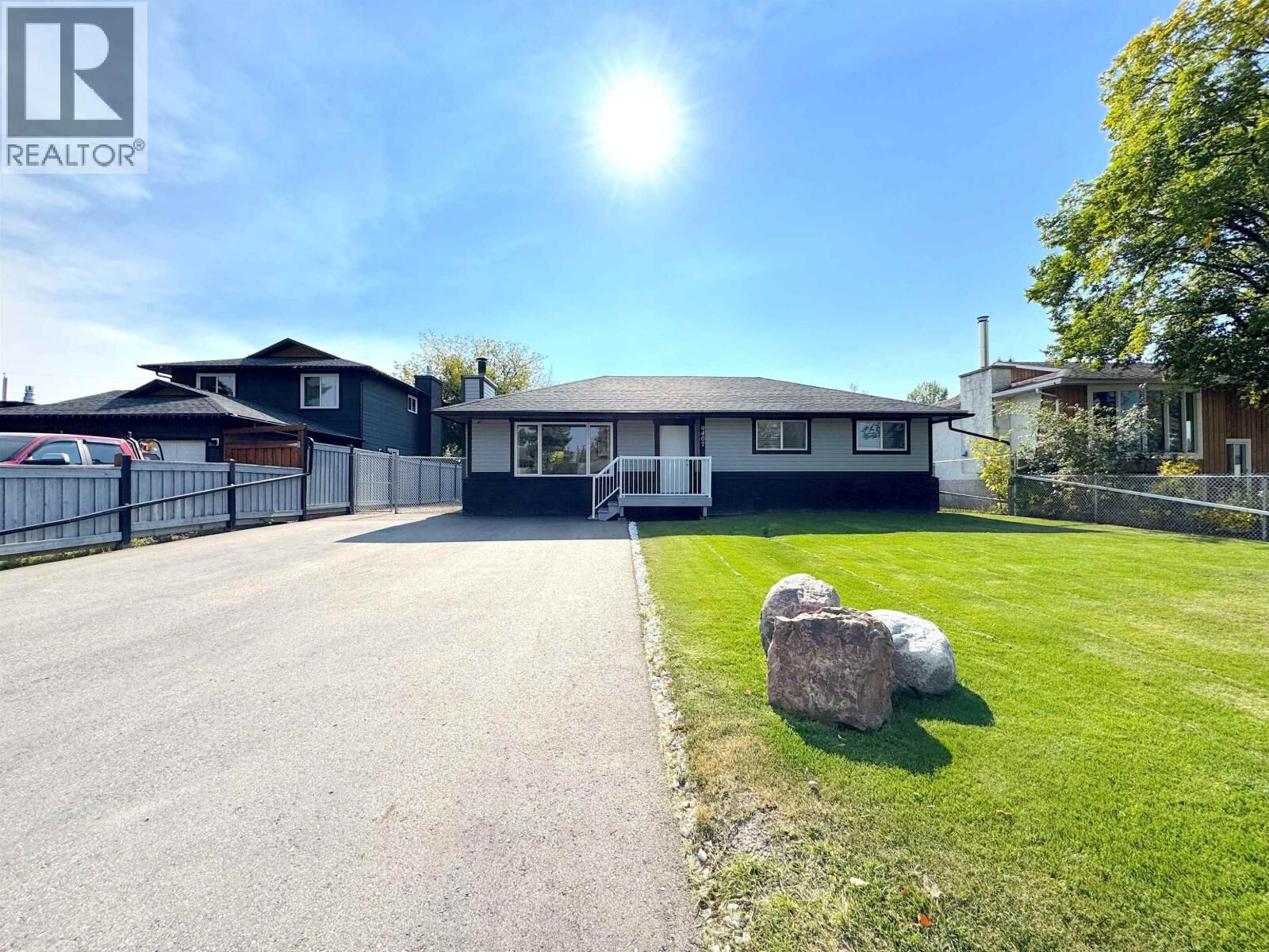 Property Photo: 9407 106 Avenue BC V1J 5L4