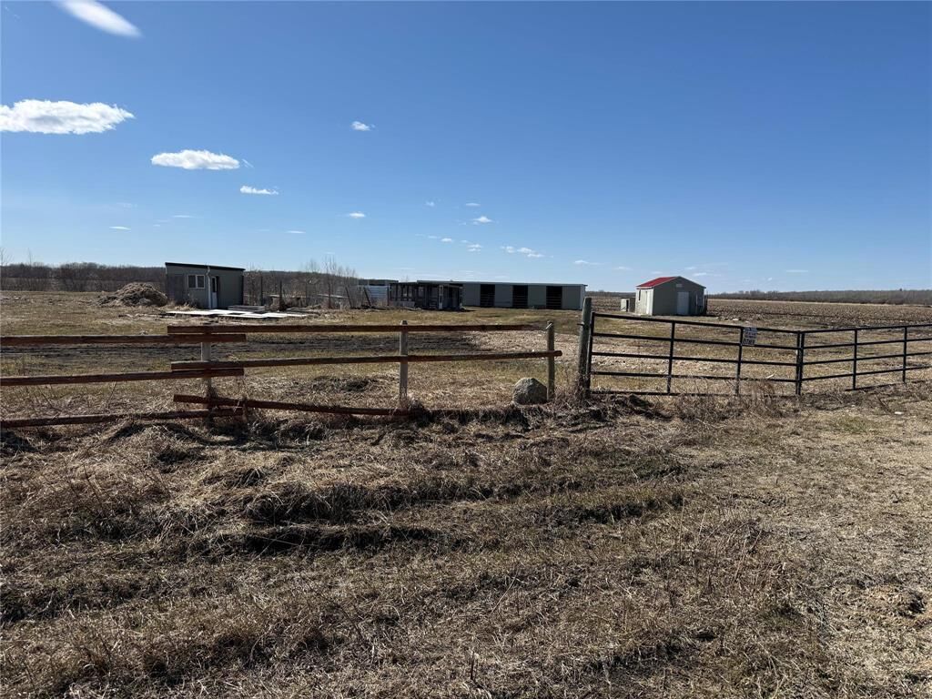 Property Photo:  61016 Mill Road  MB R5L 0G9 
