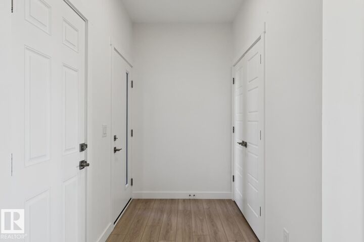 Property Photo:  18923 28 Avenue NW  AB T6M 3H9 