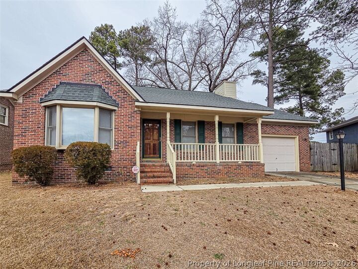 Property Photo: 6004 Dunbridge Drive NC 28314