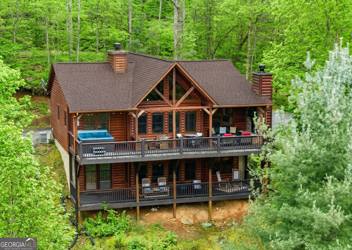 Property Photo:  437 Spruce Circle  GA 30559 