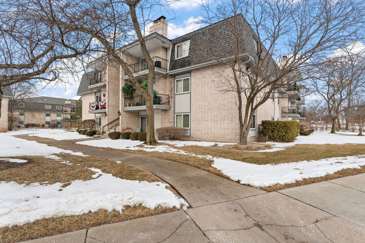 Property Photo:  1725 Homan Drive 305  IN 46375 