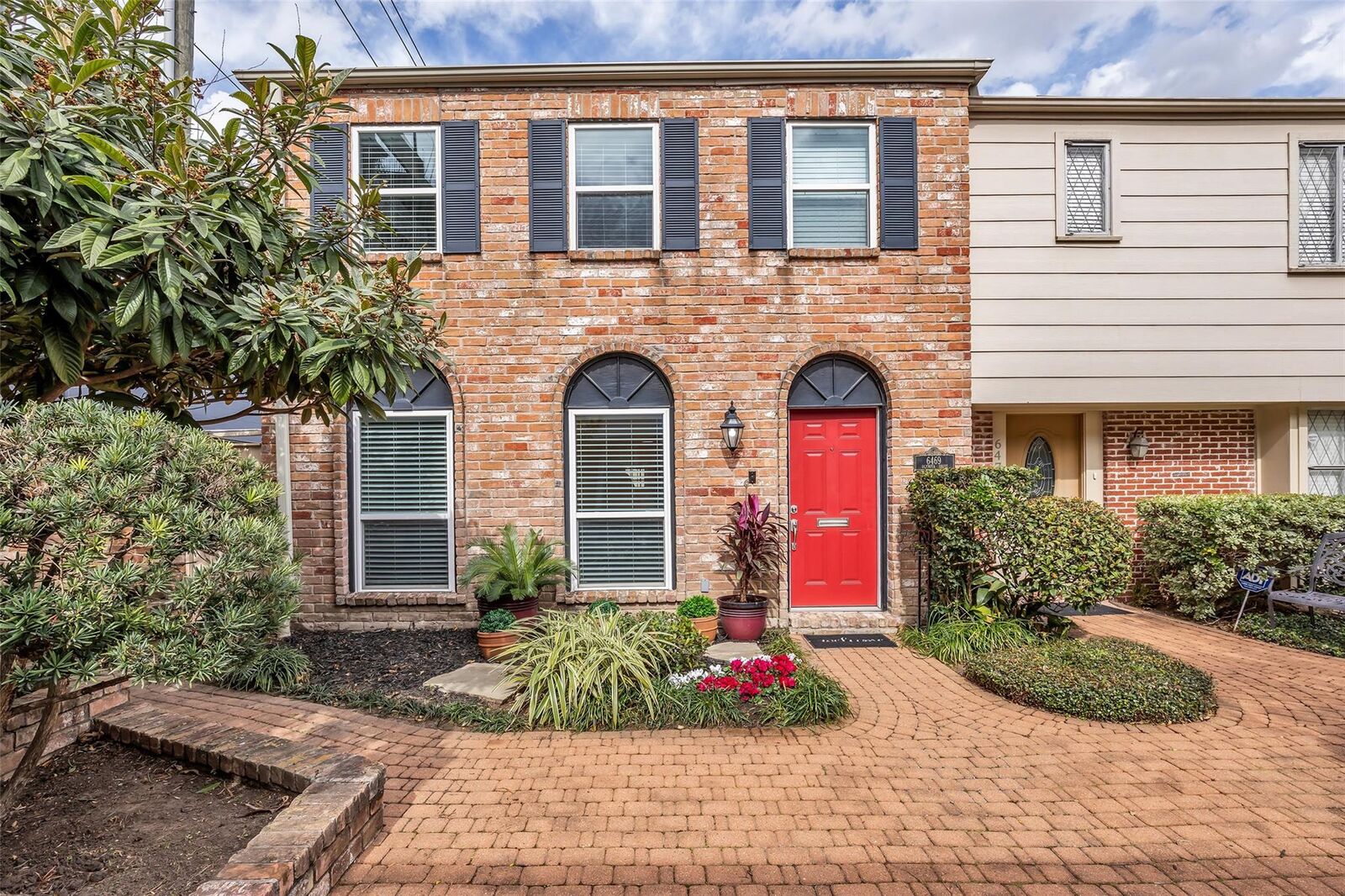 Property Photo:  6469 Olympia Drive 66  TX 77057 