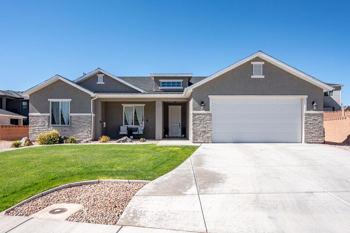 Property Photo:  2904 W Hawk Dr  UT 84720 
